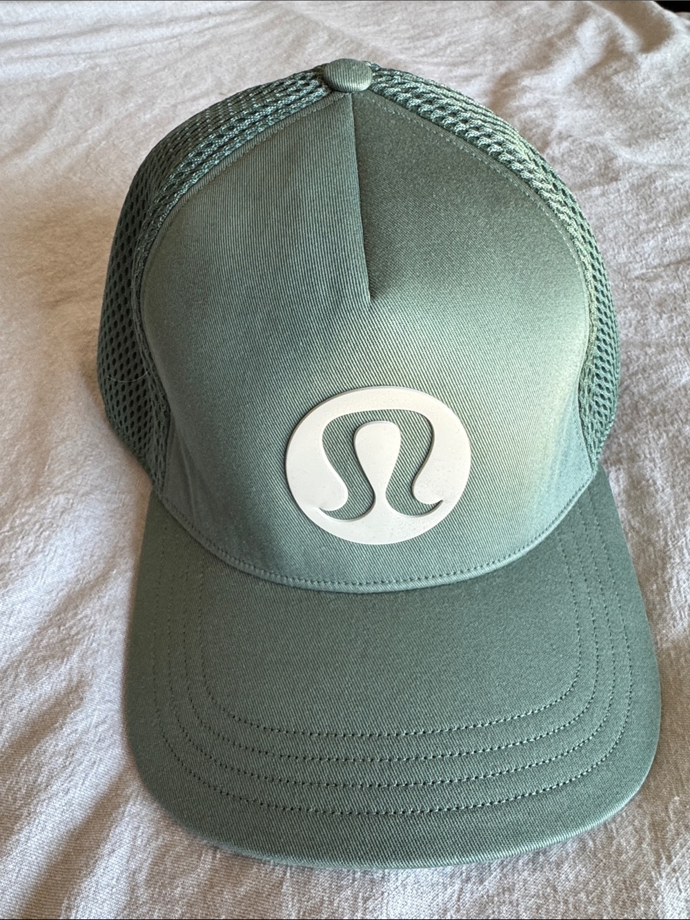 Lululemon Green trucker style hat